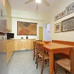 Comfy Home For Family Next To Metro