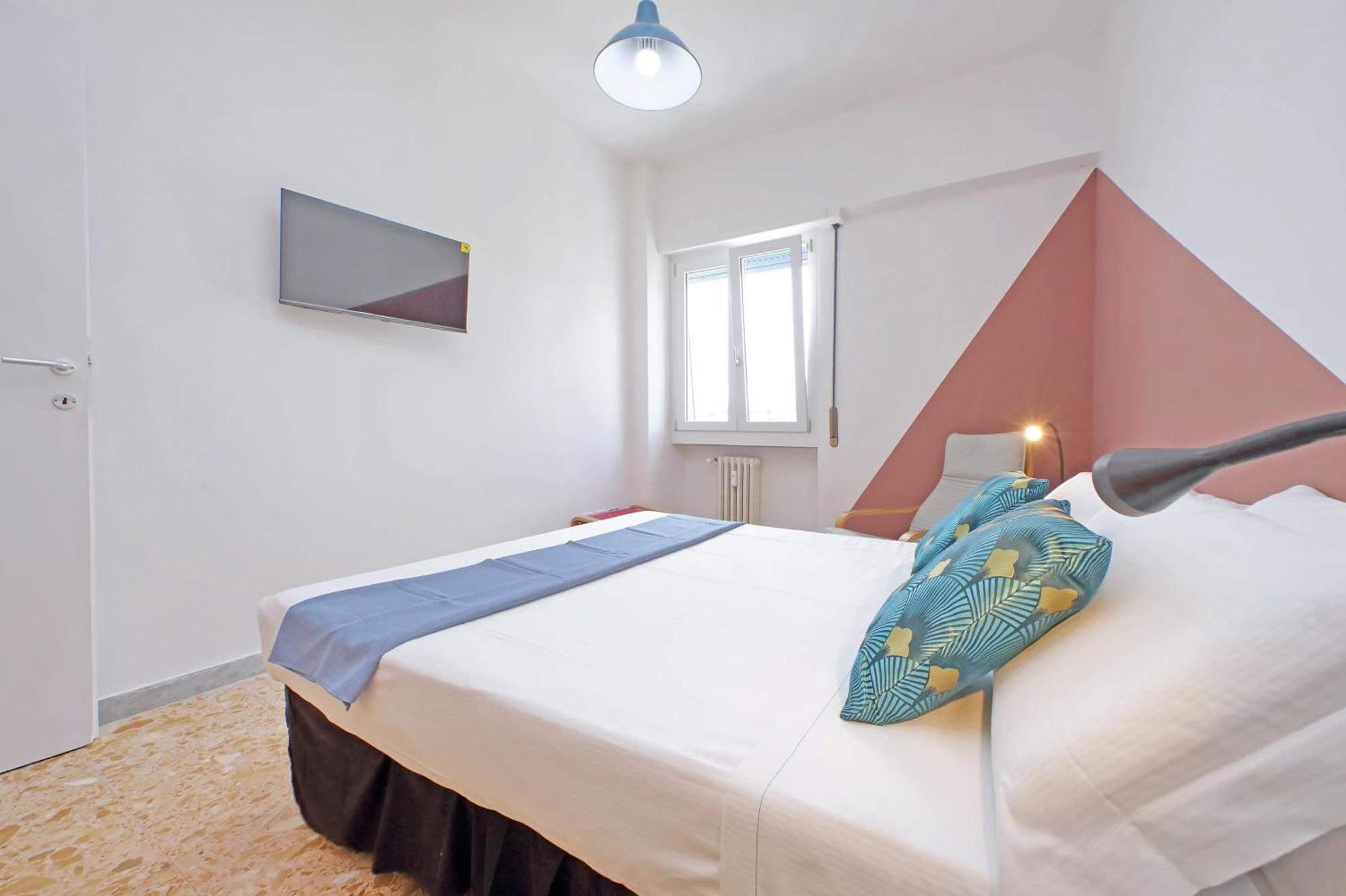 Comfy For Family Next To Metro Apartment *