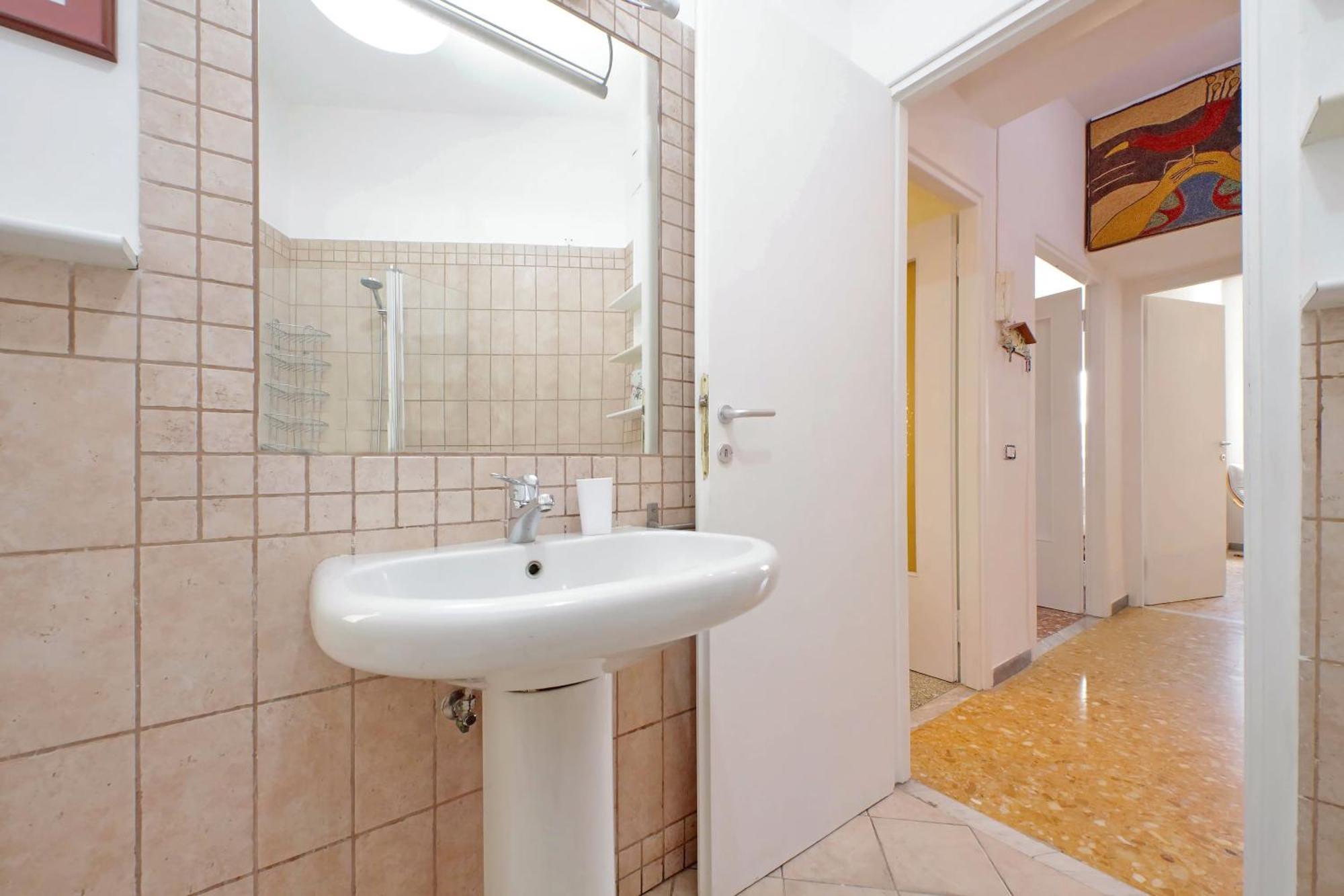Apartment Comfy For Family Next To Metro *