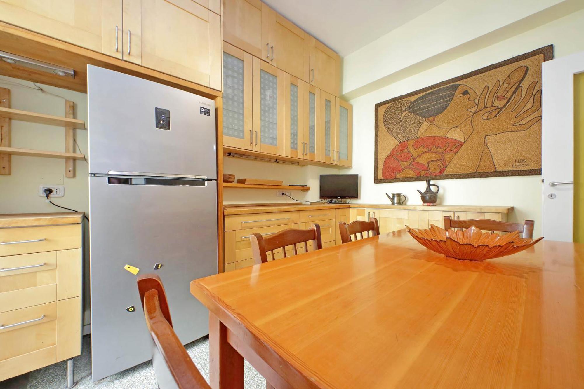 Apartment Comfy For Family Next To Metro Rom