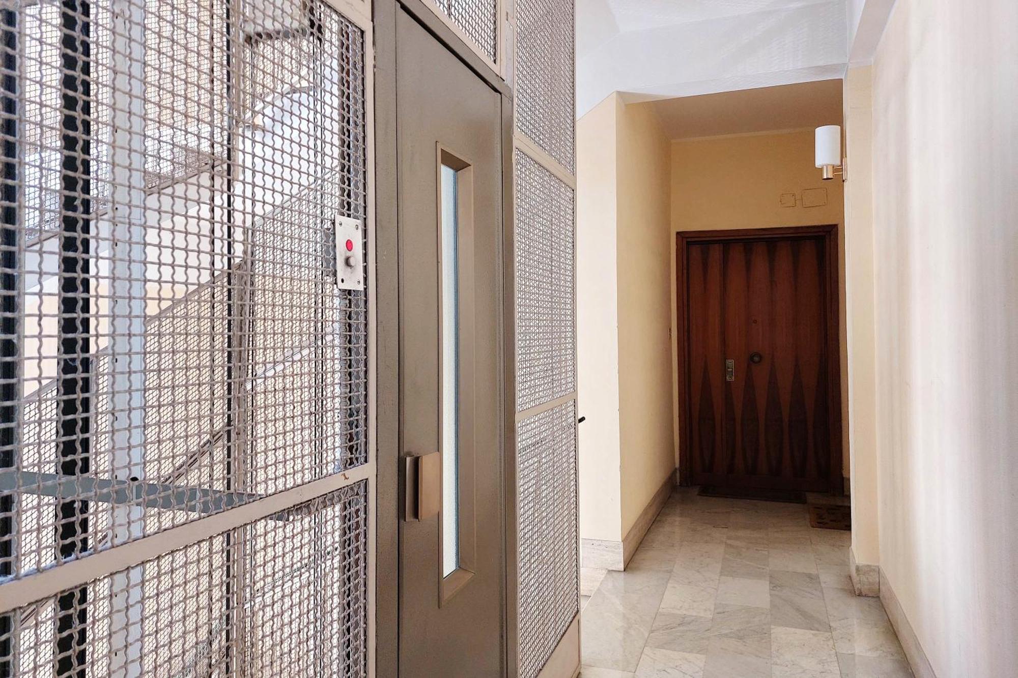 Apartment Comfy For Family Next To Metro *
